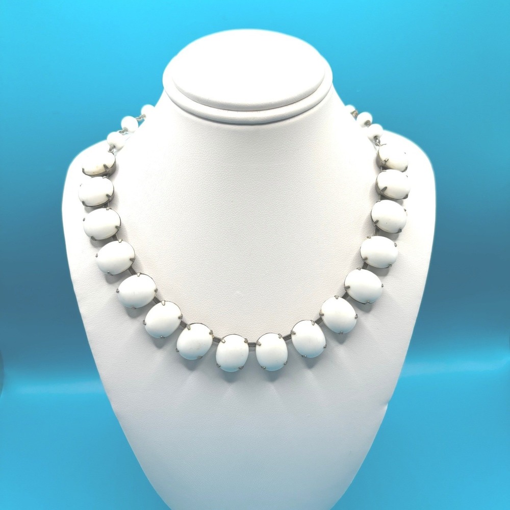 Vintage White Plastic Oval Beaded Necklace Extender‎ Chain Charm READ